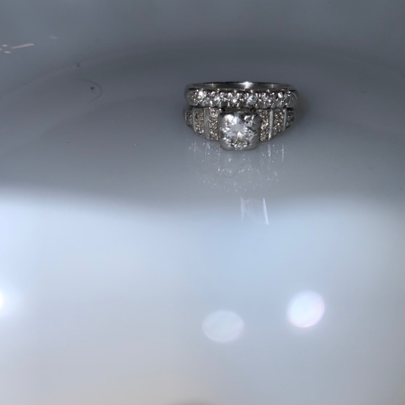 Platinum iridium wedding set .75 karats - Picture 7 of 7